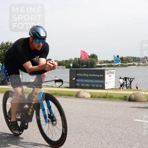 21.06.2025 - 27. Vierlanden-Triathlon H.Heesch http://msf.ph/oto/8001390 15.06.2025 11:45:08 Radfahren 643, 644, 782, 808, 840 meine-sportfotos.de