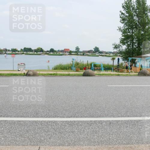 21.06.2025 - 27. Vierlanden-Triathlon H.Heesch http://msf.ph/oto/8001534 15.06.2025 12:37:12 Radfahren 904, 1005 meine-sportfotos.de