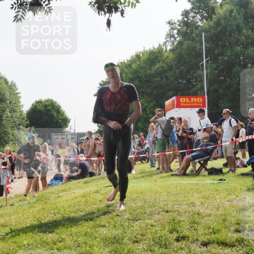 15.06.2025 - 27. Vierlanden-Triathlon KatJ http://msf.ph/oto/8001859 15.06.2025 09:57:53 Schwimmen 291, 330, 347, 827 meine-sportfotos.de