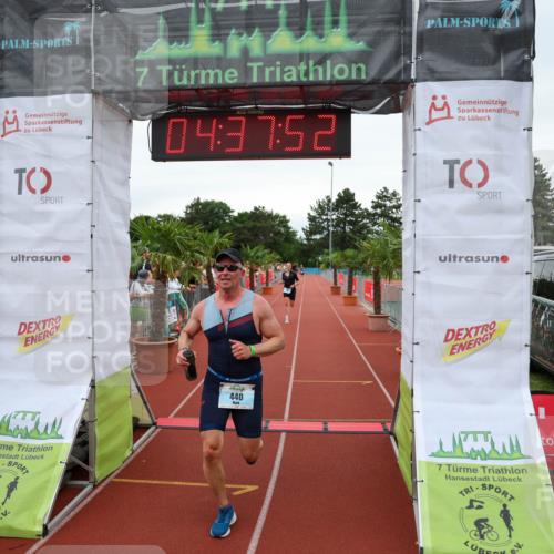 15.06.2025 - 7 Türme Triathlon Michael Strokosch http://msf.ph/oto/8002002 15.06.2025 14:37:52 Ziel 353, 440, 662, 1170 meine-sportfotos.de