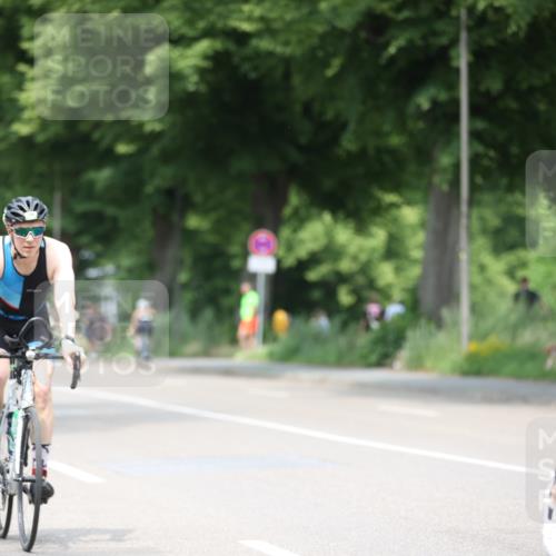 15.06.2025 - 7 Türme Triathlon Yannick Fuchs http://msf.ph/oto/8002045 15.06.2025 13:16:01 Radfahren 213, 236, 258, 326, 368, 418, 487, 565, 645, 781, 903, 905 meine-sportfotos.de