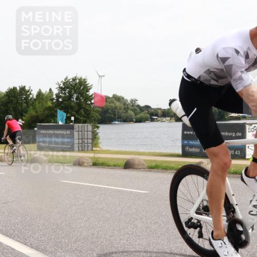 15.06.2025 - 27. Vierlanden-Triathlon H.Heesch http://msf.ph/oto/8002242 15.06.2025 10:28:35 Radfahren 138, 519, 532, 535 meine-sportfotos.de