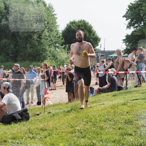 15.06.2025 - 27. Vierlanden-Triathlon KatJ http://msf.ph/oto/8002294 15.06.2025 09:58:13 Schwimmen 289, 321, 360 meine-sportfotos.de