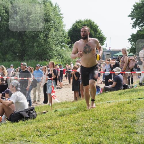 15.06.2025 - 27. Vierlanden-Triathlon KatJ http://msf.ph/oto/8002321 15.06.2025 09:58:13 Schwimmen 289, 321, 360 meine-sportfotos.de