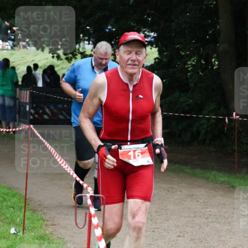 21.06.2025 - 27. Vierlanden-Triathlon Lena Gebhardt http://msf.ph/oto/8002382 15.06.2025 14:09:36 Laufen 20, 16, 4 meine-sportfotos.de