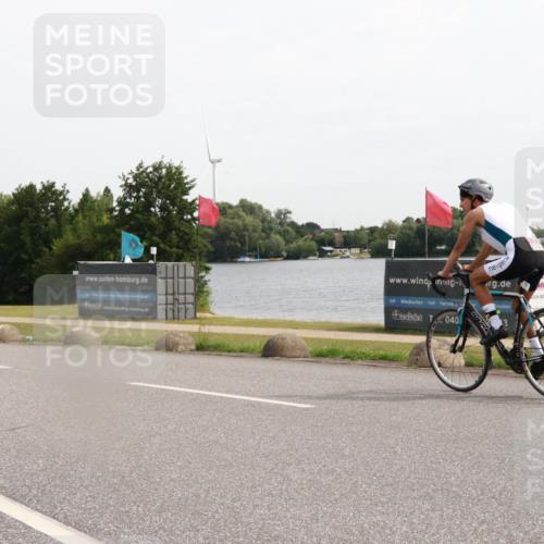 15.06.2025 - 27. Vierlanden-Triathlon H.Heesch http://msf.ph/oto/8002458 15.06.2025 10:28:46 Radfahren  meine-sportfotos.de