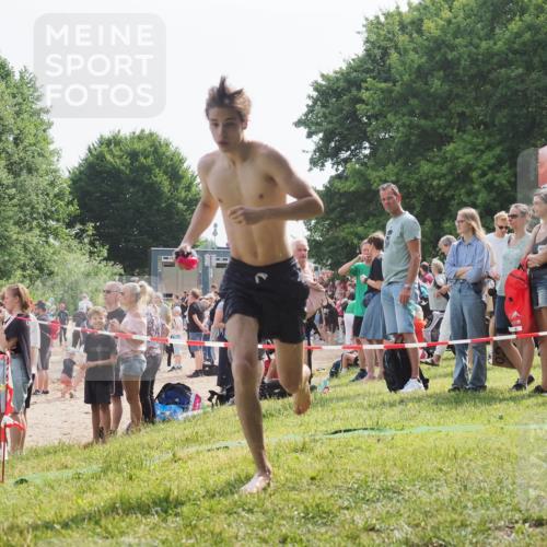15.06.2025 - 27. Vierlanden-Triathlon KatJ http://msf.ph/oto/8002803 15.06.2025 09:58:47 Schwimmen 269 meine-sportfotos.de