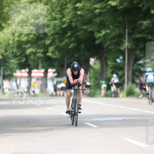 15.06.2025 - 7 Türme Triathlon Yannick Fuchs http://msf.ph/oto/8002810 15.06.2025 13:16:27 Radfahren 490, 729, 911, 931, 934 meine-sportfotos.de