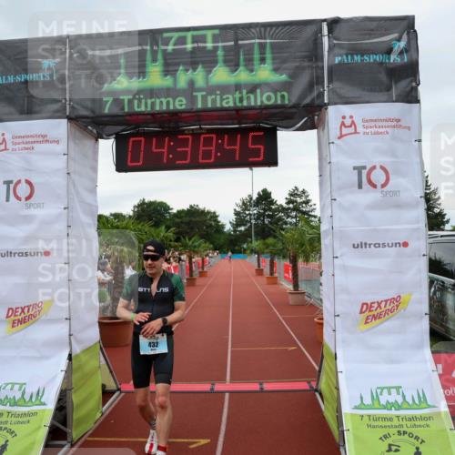 15.06.2025 - 7 Türme Triathlon Michael Strokosch http://msf.ph/oto/8002817 15.06.2025 14:38:45 Ziel 432, 564, 780, 808 meine-sportfotos.de