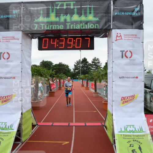 15.06.2025 - 7 Türme Triathlon Michael Strokosch http://msf.ph/oto/8002848 15.06.2025 14:39:07 Ziel 765 meine-sportfotos.de