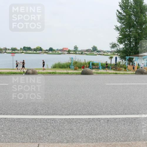 21.06.2025 - 27. Vierlanden-Triathlon H.Heesch http://msf.ph/oto/8002868 15.06.2025 12:44:22 Radfahren 800, 849 meine-sportfotos.de