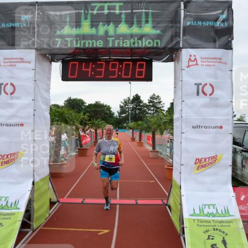 15.06.2025 - 7 Türme Triathlon Michael Strokosch http://msf.ph/oto/8002882 15.06.2025 14:39:08 Ziel 765 meine-sportfotos.de