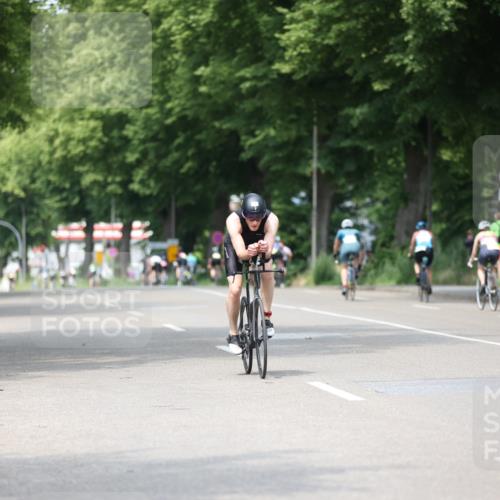 15.06.2025 - 7 Türme Triathlon Yannick Fuchs http://msf.ph/oto/8002889 15.06.2025 13:16:27 Radfahren 490, 729, 911, 931, 934 meine-sportfotos.de