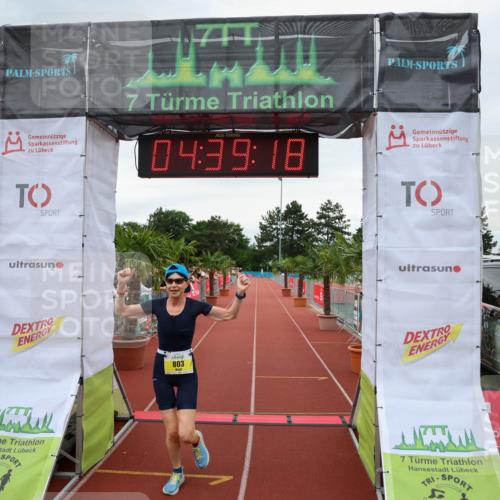 15.06.2025 - 7 Türme Triathlon Michael Strokosch http://msf.ph/oto/8003026 15.06.2025 14:39:18 Ziel 803 meine-sportfotos.de