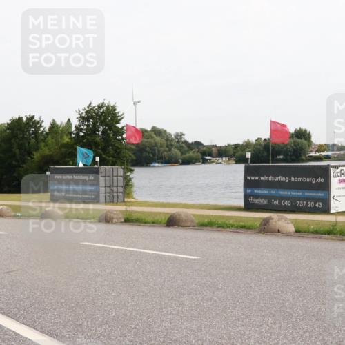 15.06.2025 - 27. Vierlanden-Triathlon H.Heesch http://msf.ph/oto/8003060 15.06.2025 10:28:58 Radfahren 200, 313 meine-sportfotos.de