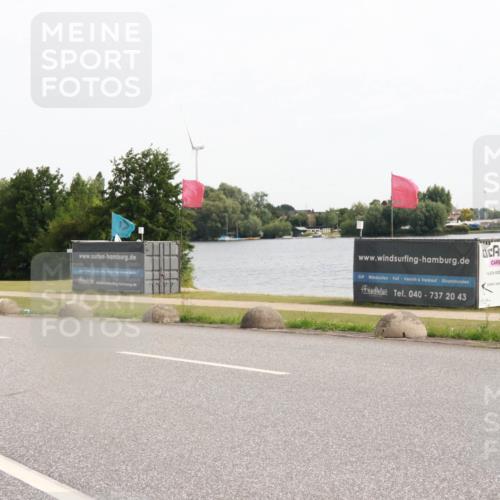 15.06.2025 - 27. Vierlanden-Triathlon H.Heesch http://msf.ph/oto/8003082 15.06.2025 10:28:59 Radfahren 200, 313 meine-sportfotos.de