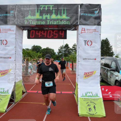 15.06.2025 - 7 Türme Triathlon Michael Strokosch http://msf.ph/oto/8003149 15.06.2025 14:40:54 Ziel 415, 487, 641 meine-sportfotos.de