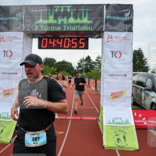 15.06.2025 - 7 Türme Triathlon Michael Strokosch http://msf.ph/oto/8003179 15.06.2025 14:40:55 Ziel 415, 487, 641 meine-sportfotos.de