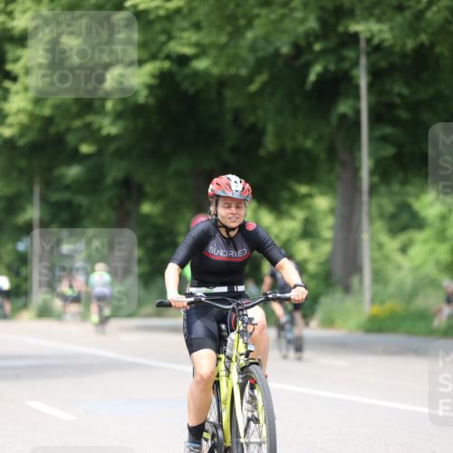 15.06.2025 - 7 Türme Triathlon Yannick Fuchs http://msf.ph/oto/8003272 15.06.2025 13:16:48 Radfahren 291, 336, 337, 401, 533, 737, 748, 830, 970 meine-sportfotos.de
