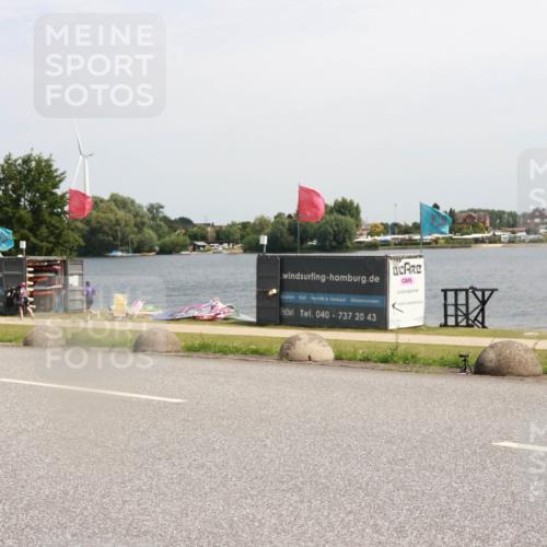 21.06.2025 - 27. Vierlanden-Triathlon H.Heesch http://msf.ph/oto/8003348 15.06.2025 11:48:02 Radfahren  meine-sportfotos.de