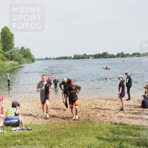 21.06.2025 - 27. Vierlanden-Triathlon MichiJ http://msf.ph/oto/8003573 15.06.2026 10:05:57 Schwimmen 362, 372, 410, 435, 458 meine-sportfotos.de