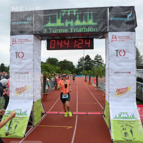 15.06.2025 - 7 Türme Triathlon Michael Strokosch http://msf.ph/oto/8003603 15.06.2025 14:41:24 Ziel 520 meine-sportfotos.de