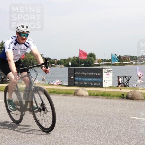 21.06.2025 - 27. Vierlanden-Triathlon H.Heesch http://msf.ph/oto/8003663 15.06.2025 11:50:19 Radfahren 670, 729, 731, 766, 783 meine-sportfotos.de