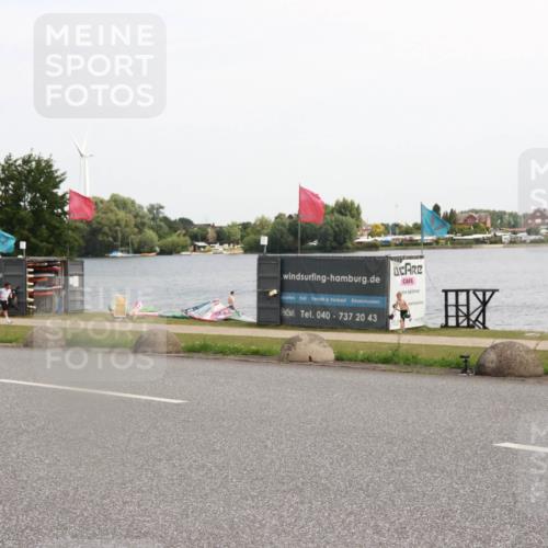21.06.2025 - 27. Vierlanden-Triathlon H.Heesch http://msf.ph/oto/8003828 15.06.2025 11:52:02 Radfahren 208, 784, 928 meine-sportfotos.de