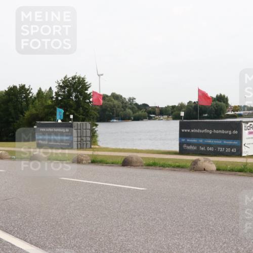 15.06.2025 - 27. Vierlanden-Triathlon H.Heesch http://msf.ph/oto/8003874 15.06.2025 10:31:08 Radfahren 11, 111, 135, 303, 356, 474 meine-sportfotos.de