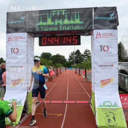 15.06.2025 - 7 Türme Triathlon Michael Strokosch http://msf.ph/oto/8003875 15.06.2025 14:41:45 Ziel 456 meine-sportfotos.de