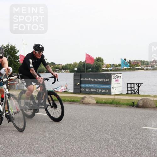 21.06.2025 - 27. Vierlanden-Triathlon H.Heesch http://msf.ph/oto/8003914 15.06.2025 11:52:27 Radfahren 767, 861, 951 meine-sportfotos.de