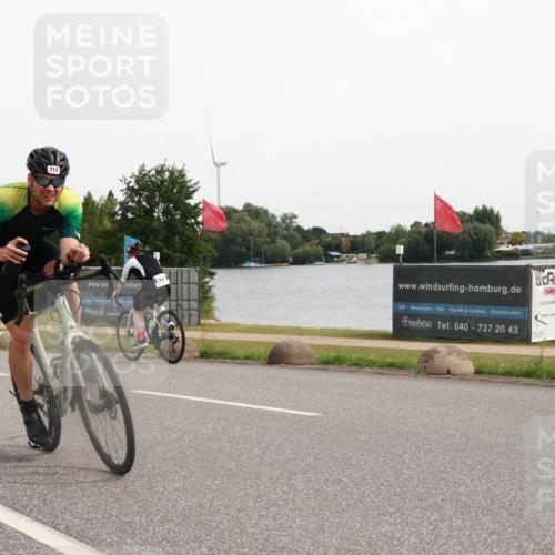15.06.2025 - 27. Vierlanden-Triathlon H.Heesch http://msf.ph/oto/8003927 15.06.2025 10:31:15 Radfahren 267, 297, 310, 578 meine-sportfotos.de