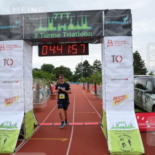 15.06.2025 - 7 Türme Triathlon Michael Strokosch http://msf.ph/oto/8003945 15.06.2025 14:41:57 Ziel 961 meine-sportfotos.de
