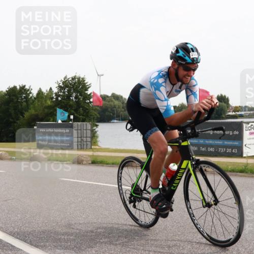15.06.2025 - 27. Vierlanden-Triathlon H.Heesch http://msf.ph/oto/8003954 15.06.2025 10:31:17 Radfahren 255, 267, 297, 310, 578 meine-sportfotos.de