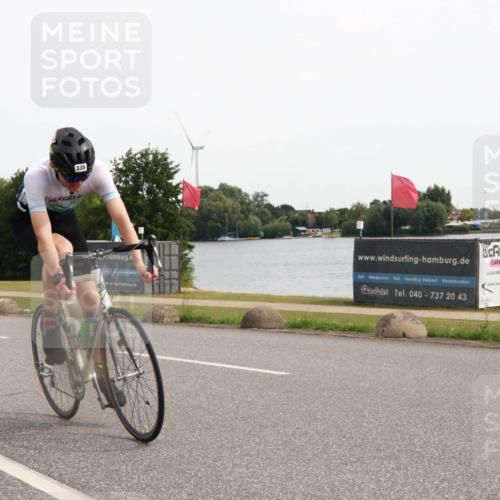 15.06.2025 - 27. Vierlanden-Triathlon H.Heesch http://msf.ph/oto/8003962 15.06.2025 10:31:20 Radfahren 178, 255, 267, 297, 310, 335, 578 meine-sportfotos.de