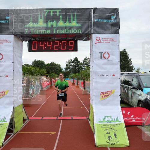 15.06.2025 - 7 Türme Triathlon Michael Strokosch http://msf.ph/oto/8004009 15.06.2025 14:42:09 Ziel 503 meine-sportfotos.de