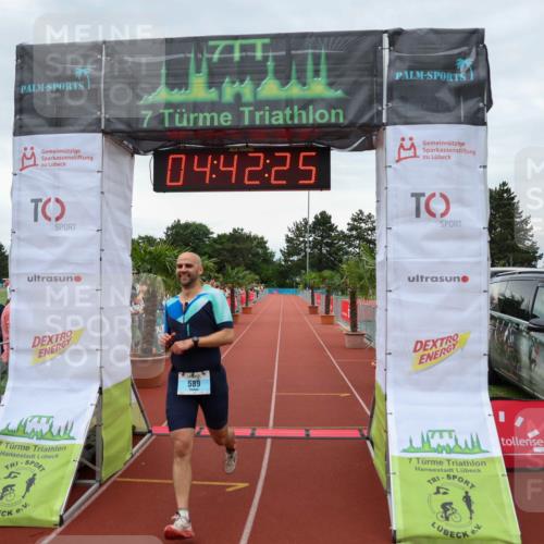15.06.2025 - 7 Türme Triathlon Michael Strokosch http://msf.ph/oto/8004035 15.06.2025 14:42:25 Ziel 589 meine-sportfotos.de