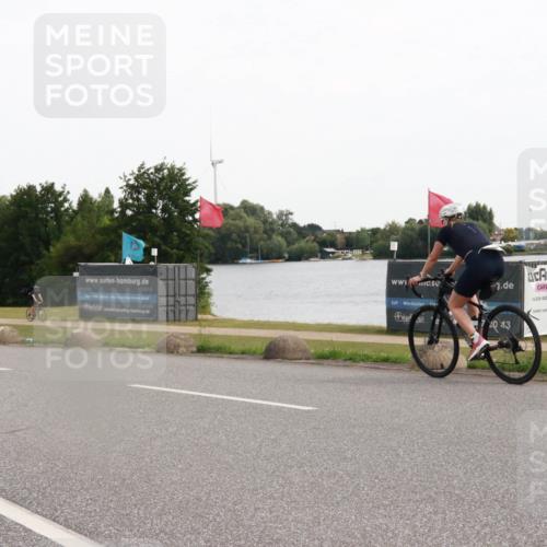 15.06.2025 - 27. Vierlanden-Triathlon H.Heesch http://msf.ph/oto/8004051 15.06.2025 10:31:58 Radfahren 159, 280 meine-sportfotos.de
