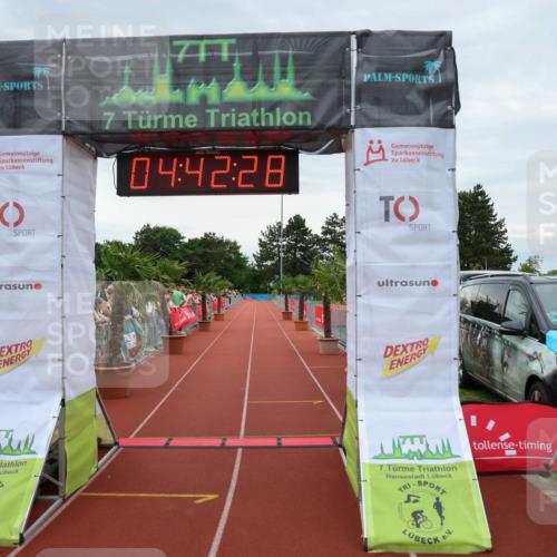 15.06.2025 - 7 Türme Triathlon Michael Strokosch http://msf.ph/oto/8004082 15.06.2025 14:42:28 Ziel 589 meine-sportfotos.de