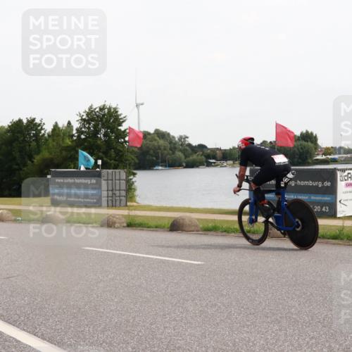 15.06.2025 - 27. Vierlanden-Triathlon H.Heesch http://msf.ph/oto/8004304 15.06.2025 10:33:24 Radfahren 59, 67, 176, 326, 438 meine-sportfotos.de