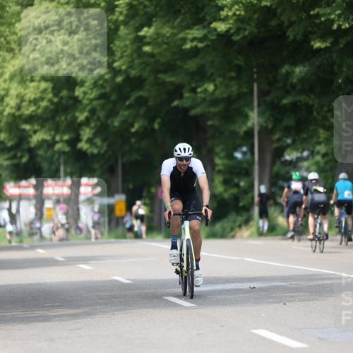 15.06.2025 - 7 Türme Triathlon Yannick Fuchs http://msf.ph/oto/8004308 15.06.2025 13:17:21 Radfahren 541, 819, 823 meine-sportfotos.de