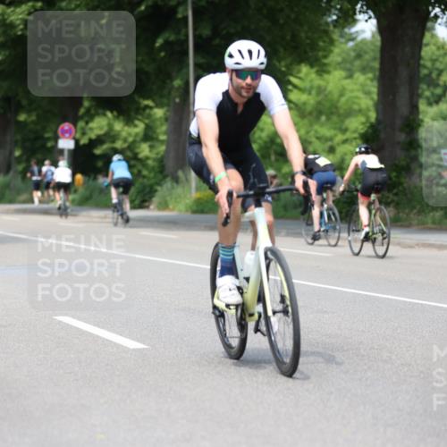 15.06.2025 - 7 Türme Triathlon Yannick Fuchs http://msf.ph/oto/8004459 15.06.2025 13:17:23 Radfahren 648, 819, 823 meine-sportfotos.de