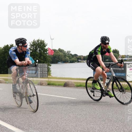 15.06.2025 - 27. Vierlanden-Triathlon H.Heesch http://msf.ph/oto/8004491 15.06.2025 10:35:20 Radfahren 26, 121, 251, 268, 336 meine-sportfotos.de