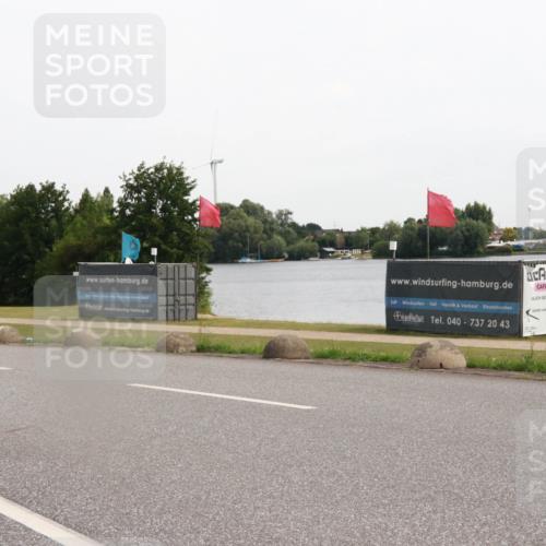 15.06.2025 - 27. Vierlanden-Triathlon H.Heesch http://msf.ph/oto/8004495 15.06.2025 10:35:21 Radfahren 26, 121, 251, 268, 336 meine-sportfotos.de