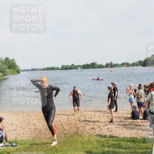 21.06.2025 - 27. Vierlanden-Triathlon MichiJ http://msf.ph/oto/8004501 15.06.2026 10:06:17 Schwimmen 369, 370, 381, 418, 447, 455 meine-sportfotos.de