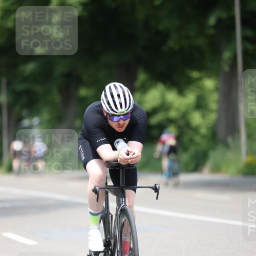 15.06.2025 - 7 Türme Triathlon Yannick Fuchs http://msf.ph/oto/8004540 15.06.2025 13:17:29 Radfahren 489, 543, 648, 894, 909 meine-sportfotos.de