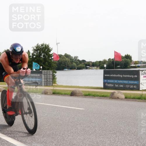 15.06.2025 - 27. Vierlanden-Triathlon H.Heesch http://msf.ph/oto/8004566 15.06.2025 10:35:59 Radfahren 87, 300, 390 meine-sportfotos.de