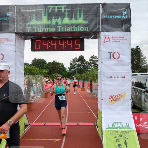 15.06.2025 - 7 Türme Triathlon Michael Strokosch http://msf.ph/oto/8004672 15.06.2025 14:44:44 Ziel 454, 581, 617 meine-sportfotos.de