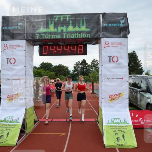 15.06.2025 - 7 Türme Triathlon Michael Strokosch http://msf.ph/oto/8004735 15.06.2025 14:44:48 Ziel 454, 525, 581, 617 meine-sportfotos.de