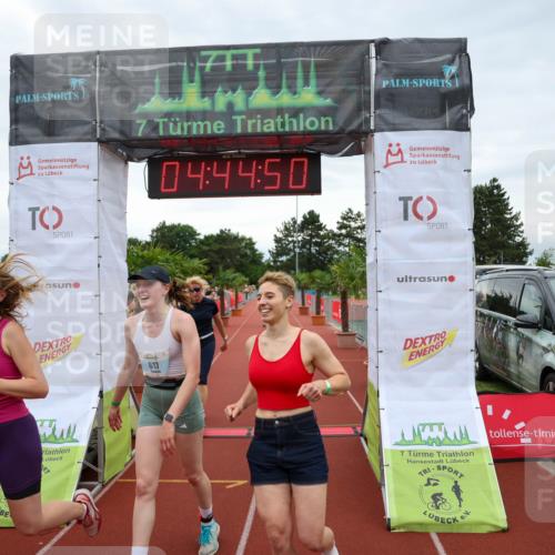 15.06.2025 - 7 Türme Triathlon Michael Strokosch http://msf.ph/oto/8004766 15.06.2025 14:44:49 Ziel 454, 525, 581, 617 meine-sportfotos.de